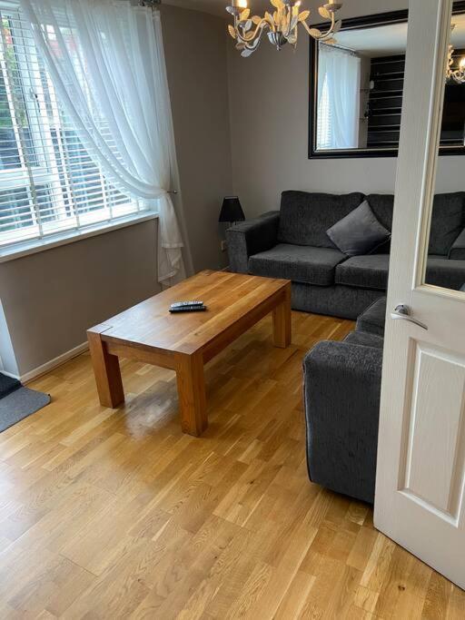 فيلا Garland Way 2 Bed House Sheffield Free Parking 5 Min From M1 موسبورو المظهر الخارجي الصورة